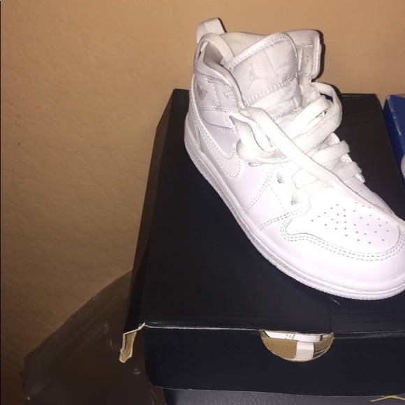 All sizes let me know wat size u need - Picture 1 of 4